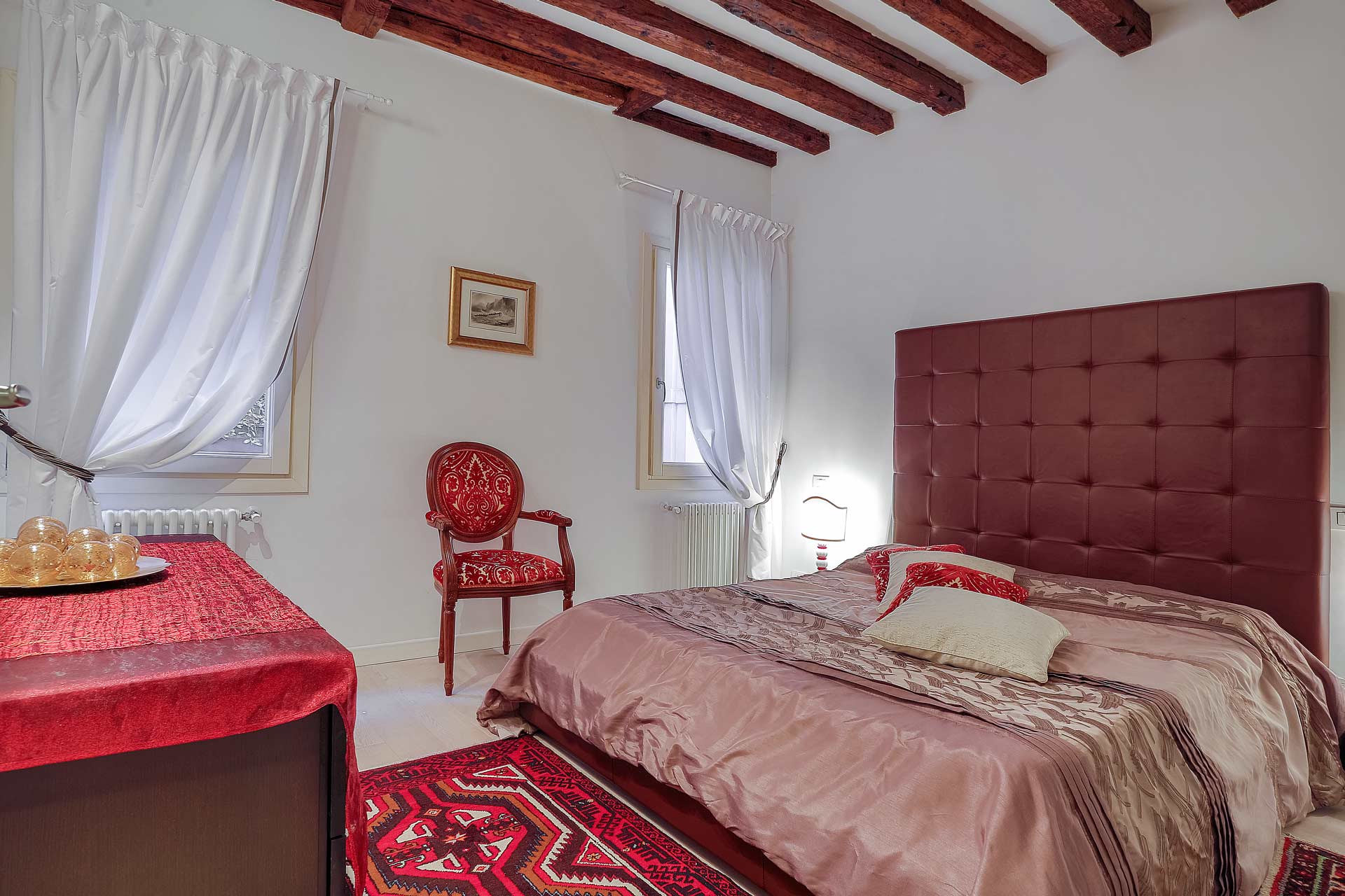 Figaro - Venice Dream House Apartments